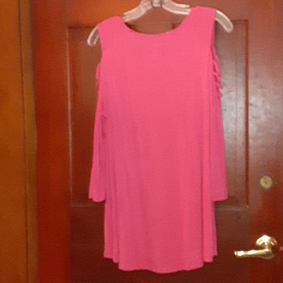 Top - Picture 2 of 2